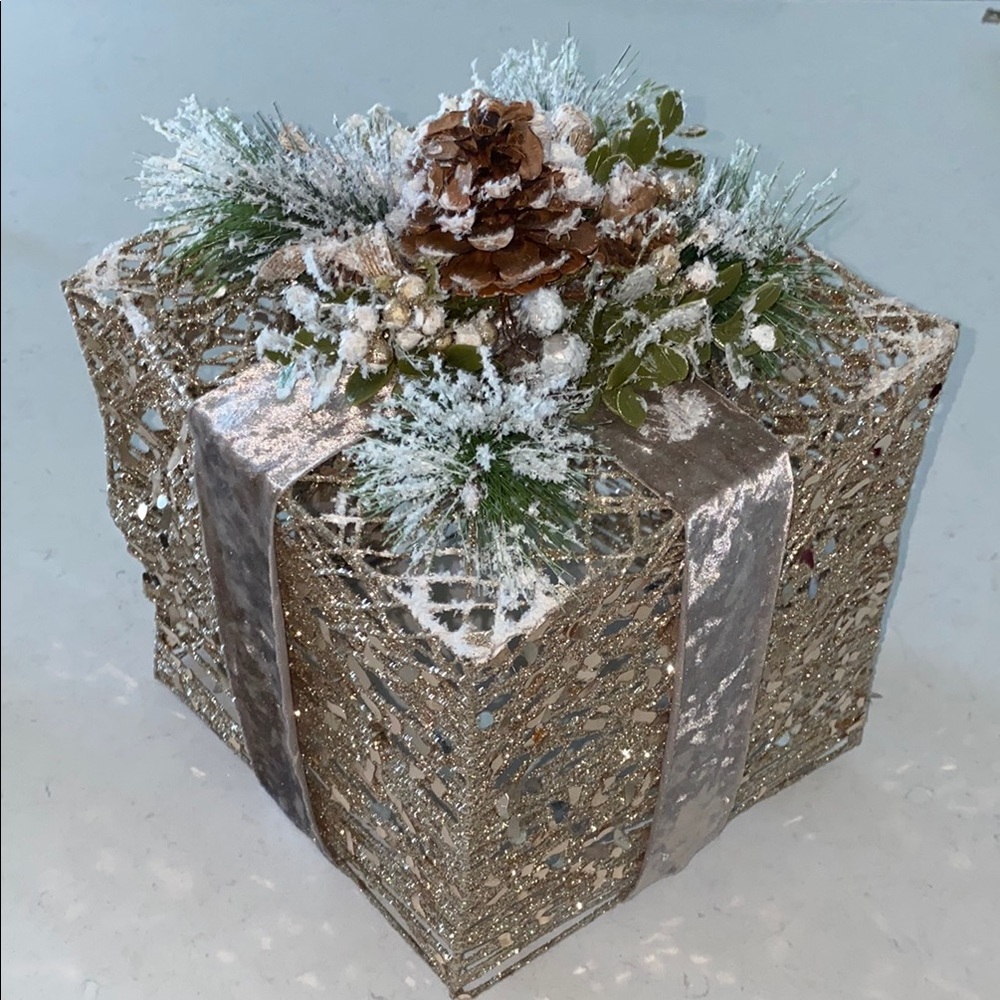Elegant Holiday Gift Box‎ with Pinecone Accents 8.5x8.5in